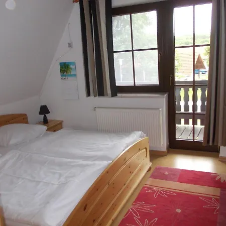 Xl 5 Häuser In Kleiner Parkanlage Ferienhaus Marlow